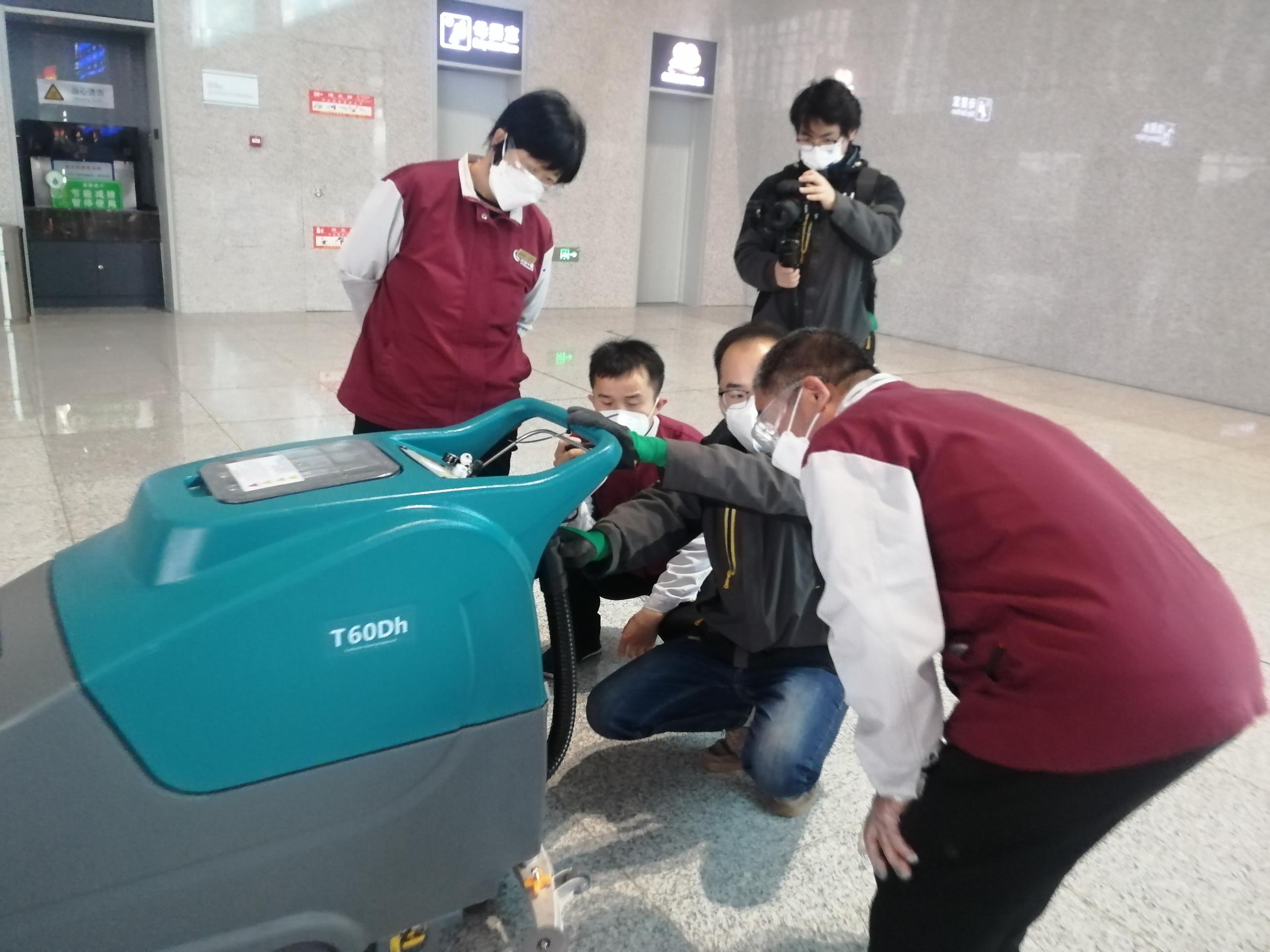 高鐵站都在用的洗地機(jī)，究竟有什么優(yōu)勢（一）