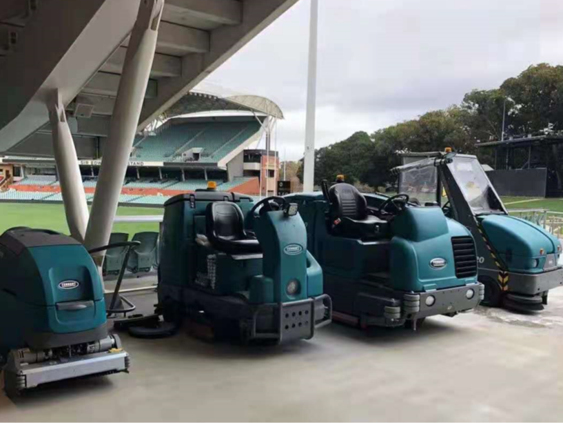 工廠洗地機(jī)應(yīng)該怎樣選擇？