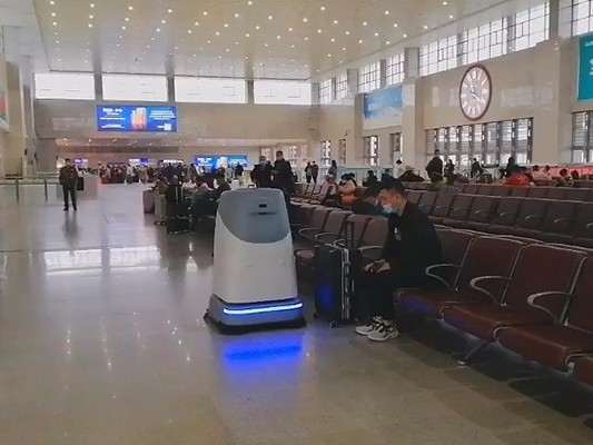 當(dāng)高鐵站遇上坦力無人駕駛洗地車，奇跡發(fā)生了！