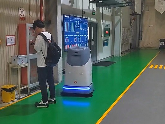 “老頭樂”上不了高速，坦力車間智能洗地車卻能“暢行”車間清潔路