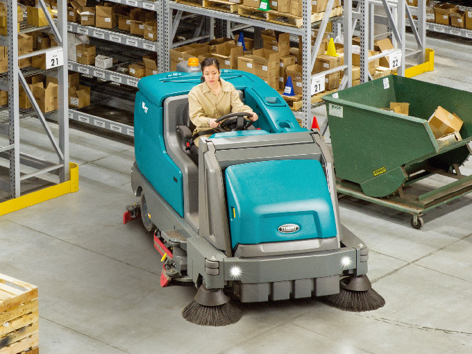 影視基地環(huán)境衛(wèi)士，當屬洗掃一體機