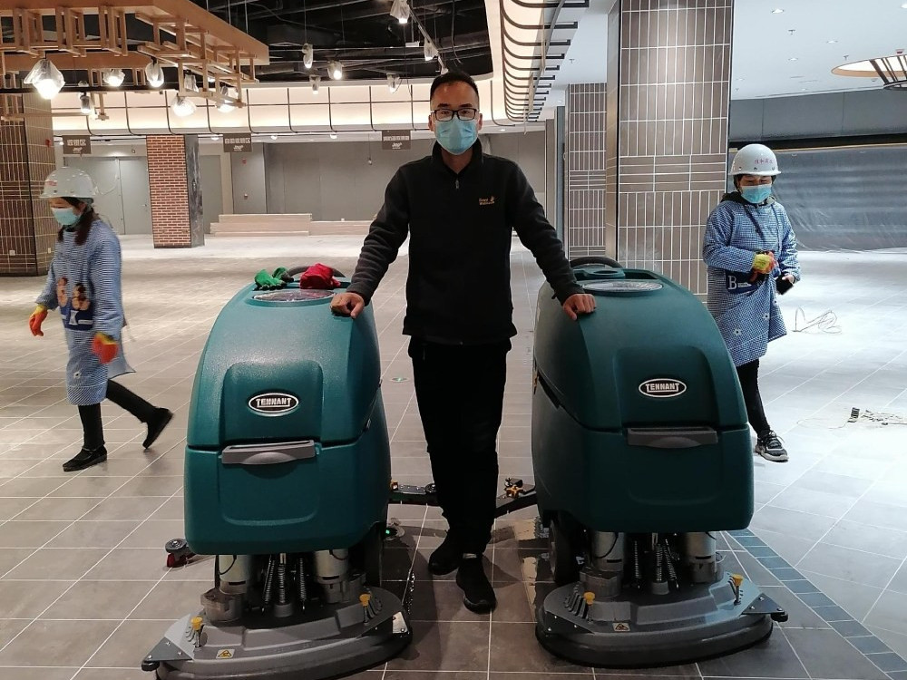 商業(yè)洗地機(jī)哪個(gè)牌子好？