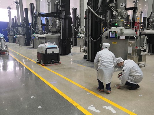 有了坦力工業(yè)無人掃地機器人，招工難？清潔難？不存在