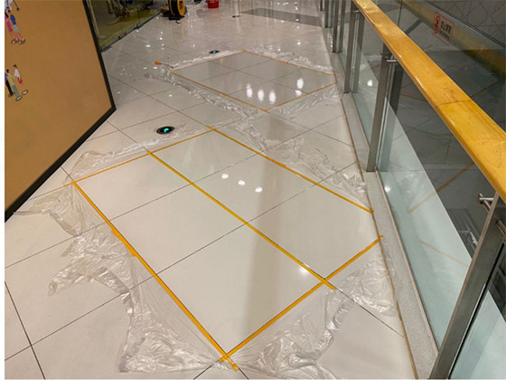 商場瓷磚地面有險，維新保養(yǎng)需謹慎