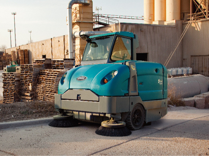 關(guān)于工廠掃地機(jī)你不知道的那些事：刷盤需多久更換一次？