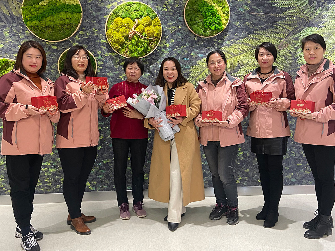 捷立的半邊天，祝您節(jié)日快樂 ！