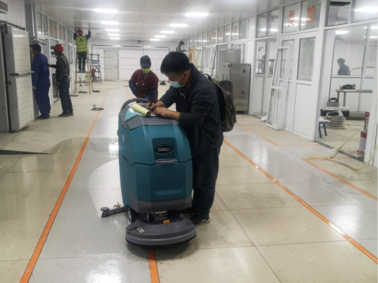 工廠食堂選購洗地機看準(zhǔn)這幾點，包你滿意