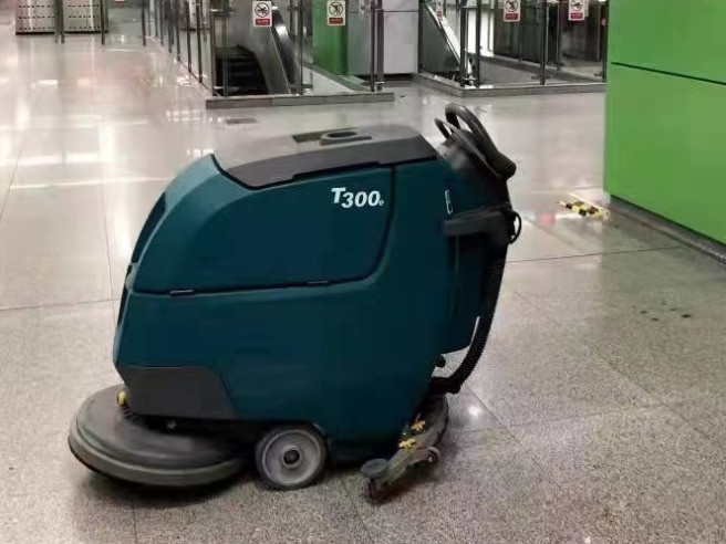 飯店吃飯吃出蟑螂？飲食衛(wèi)生如何才能得到保障？