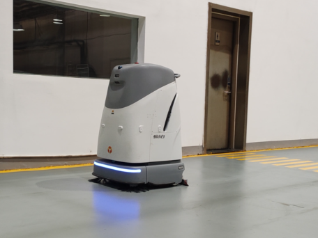 坦力智能清潔機器人|解決員工兼職清潔難題 提升企業(yè)生產(chǎn)效率